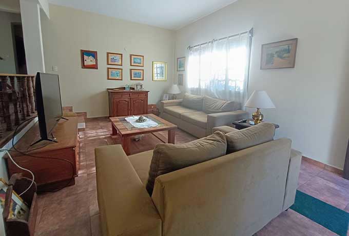 Casa de 240 metros cuadrados