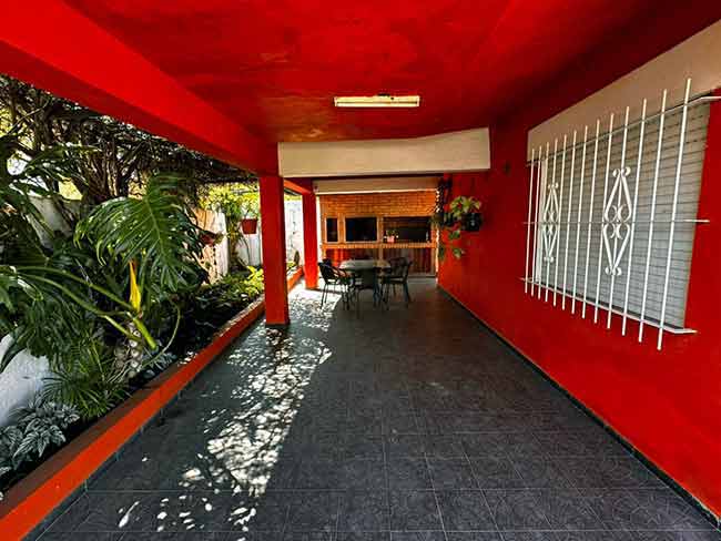 alquiler casa con cochera y quincho Carlos Paz
