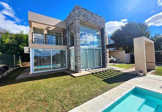 Cabalango casa con tv y wi fi