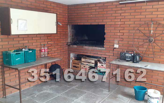 carlos paz casa con asador