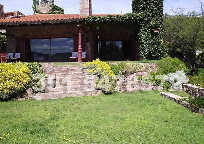 Alquiler casa de piedra con galeria