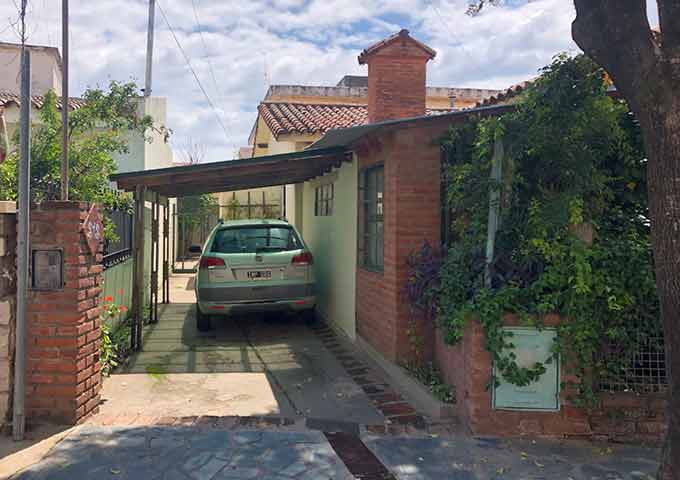 casa con cochera en Carlos Paz