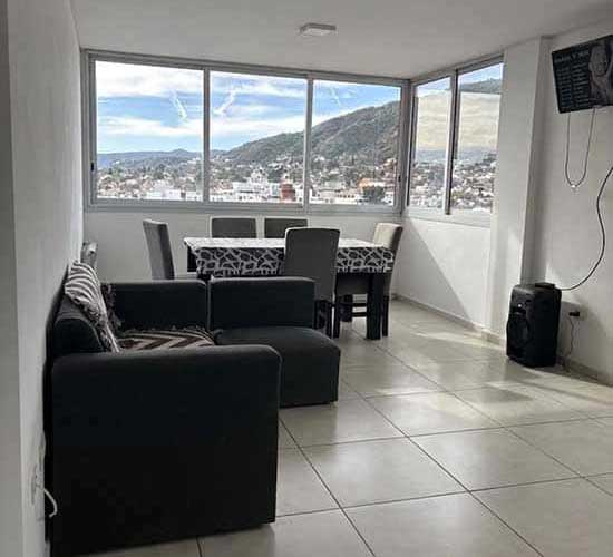 Alquiler en Carlos Paz departamento céntrico para 3
