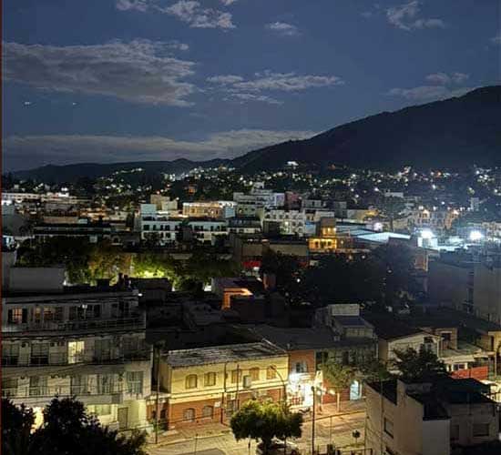 Alquiler en Carlos Paz departamento con vista a la ciudad y las sierras